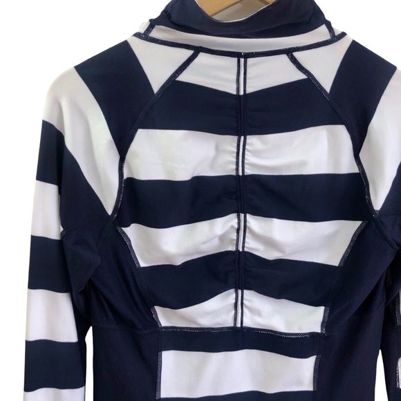 Lululemon 1/4 Zip - Picture 6 of 6